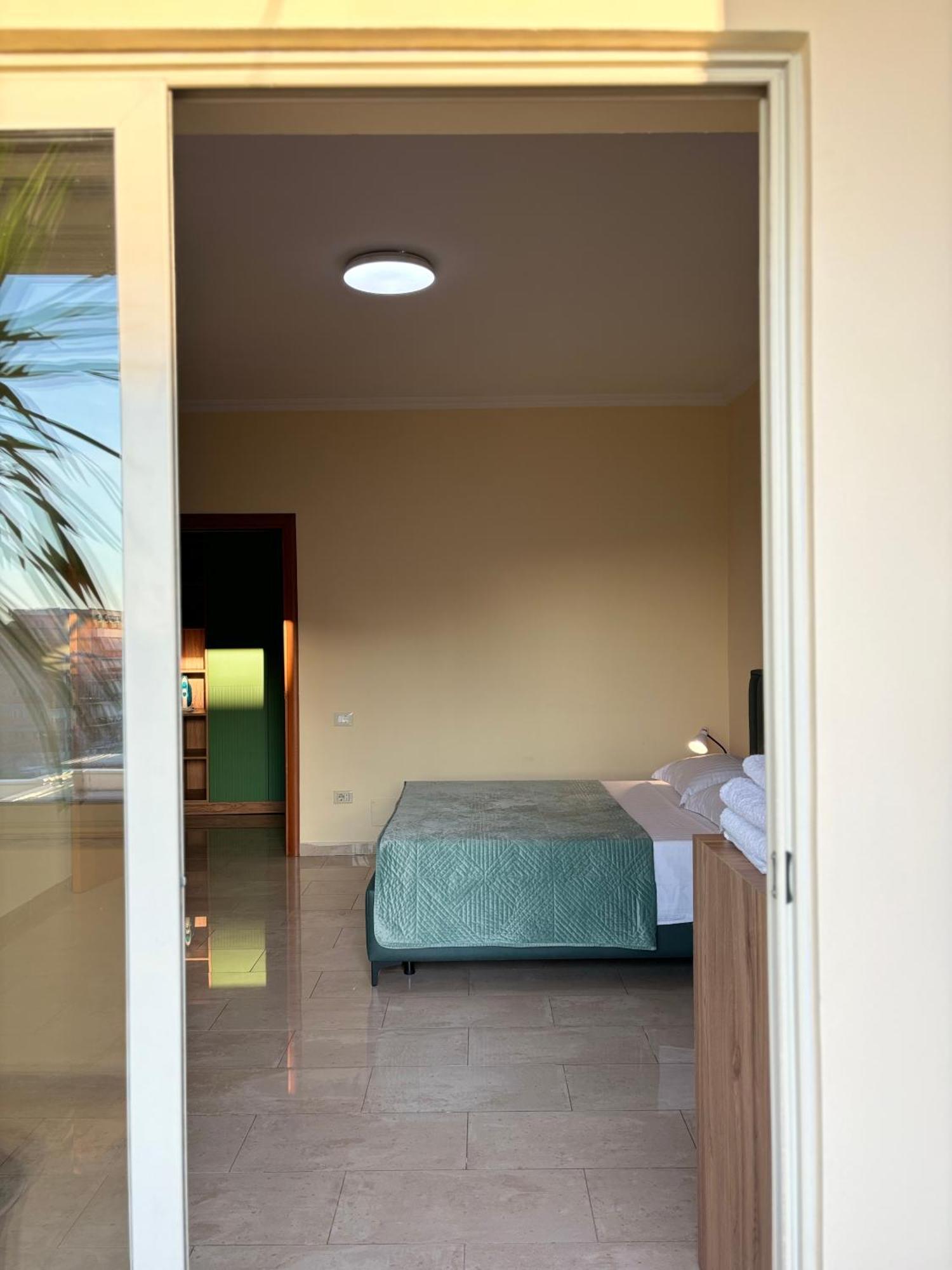 Tam 2Bdr Center Taiwan Apartment 地拉那 外观 照片