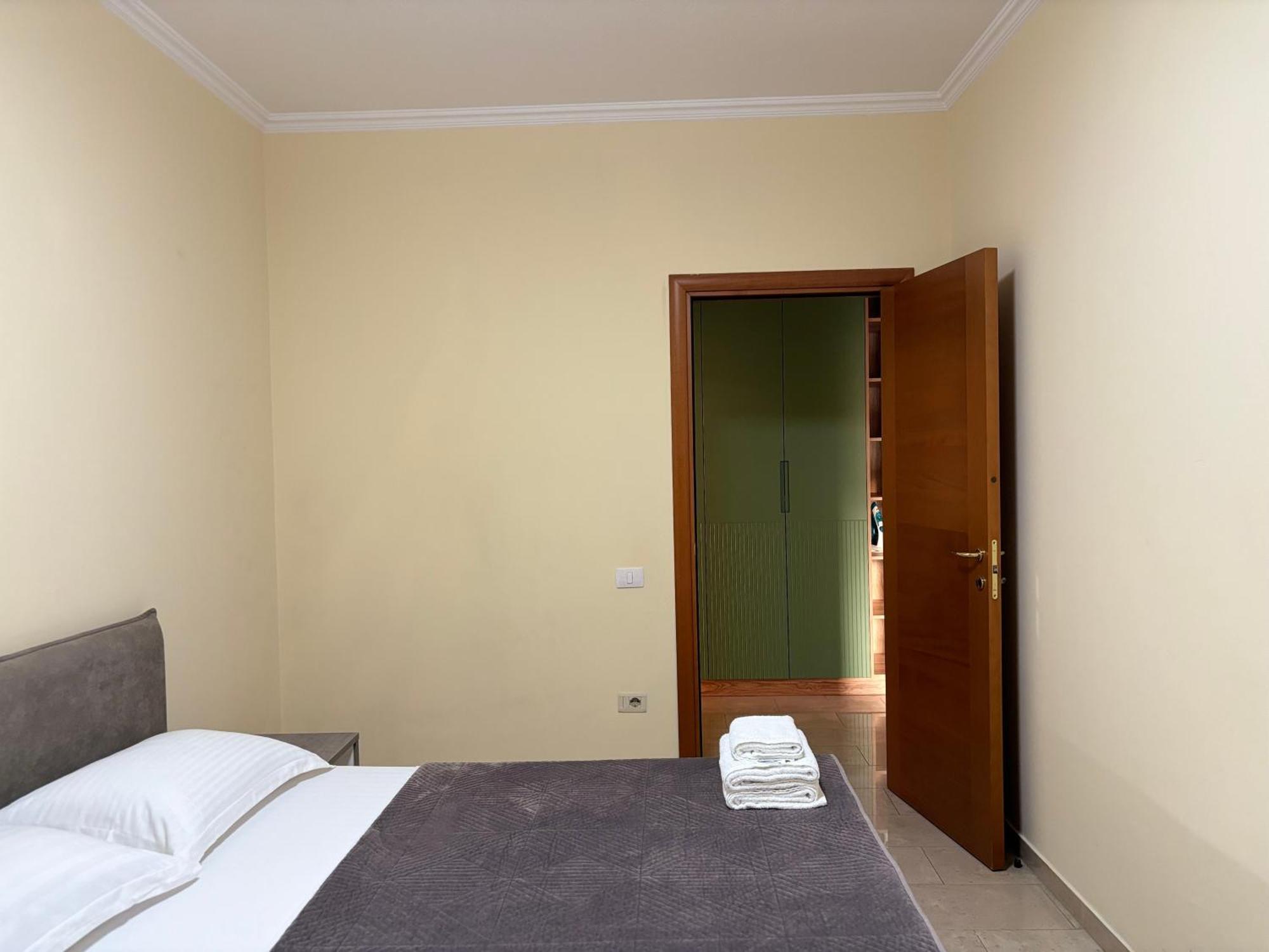 Tam 2Bdr Center Taiwan Apartment 地拉那 外观 照片