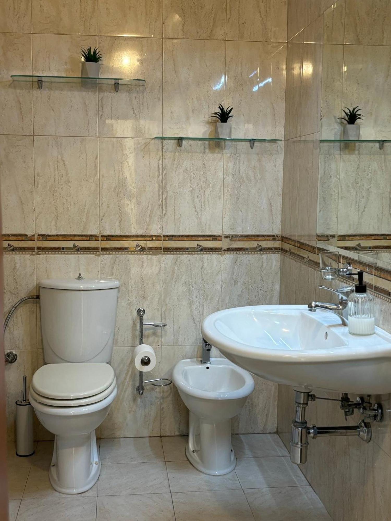Tam 2Bdr Center Taiwan Apartment 地拉那 外观 照片